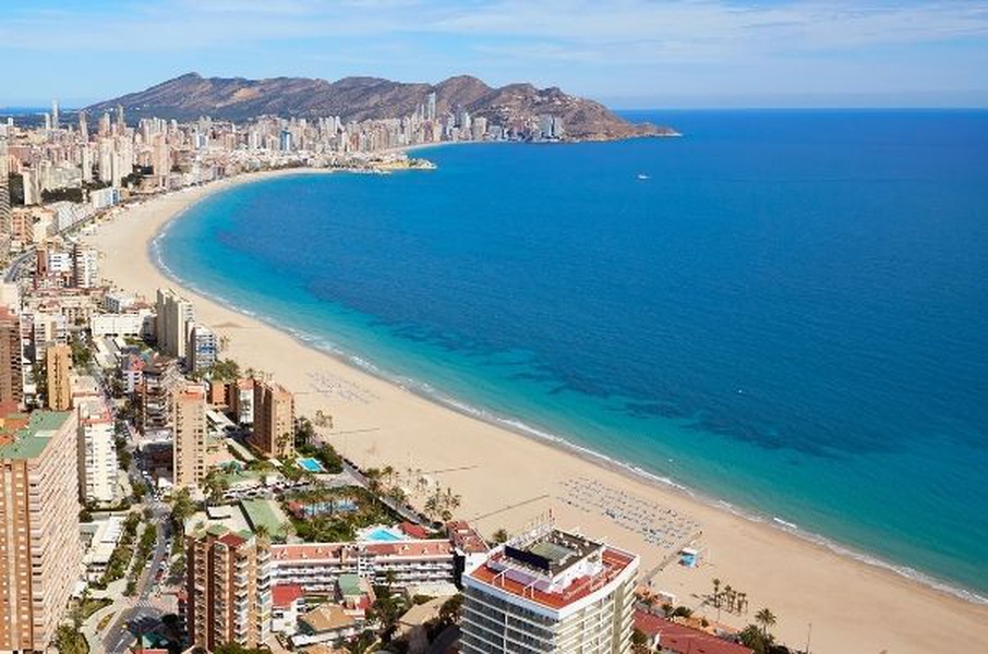Promotional code NOREF. Direct 10% discount on your Ultra All Inclusive holiday Magic Cristal Park Hotel Benidorm